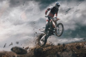爱游戏登录-Rookie王者归来，战术革新首秀引爆DWG主场